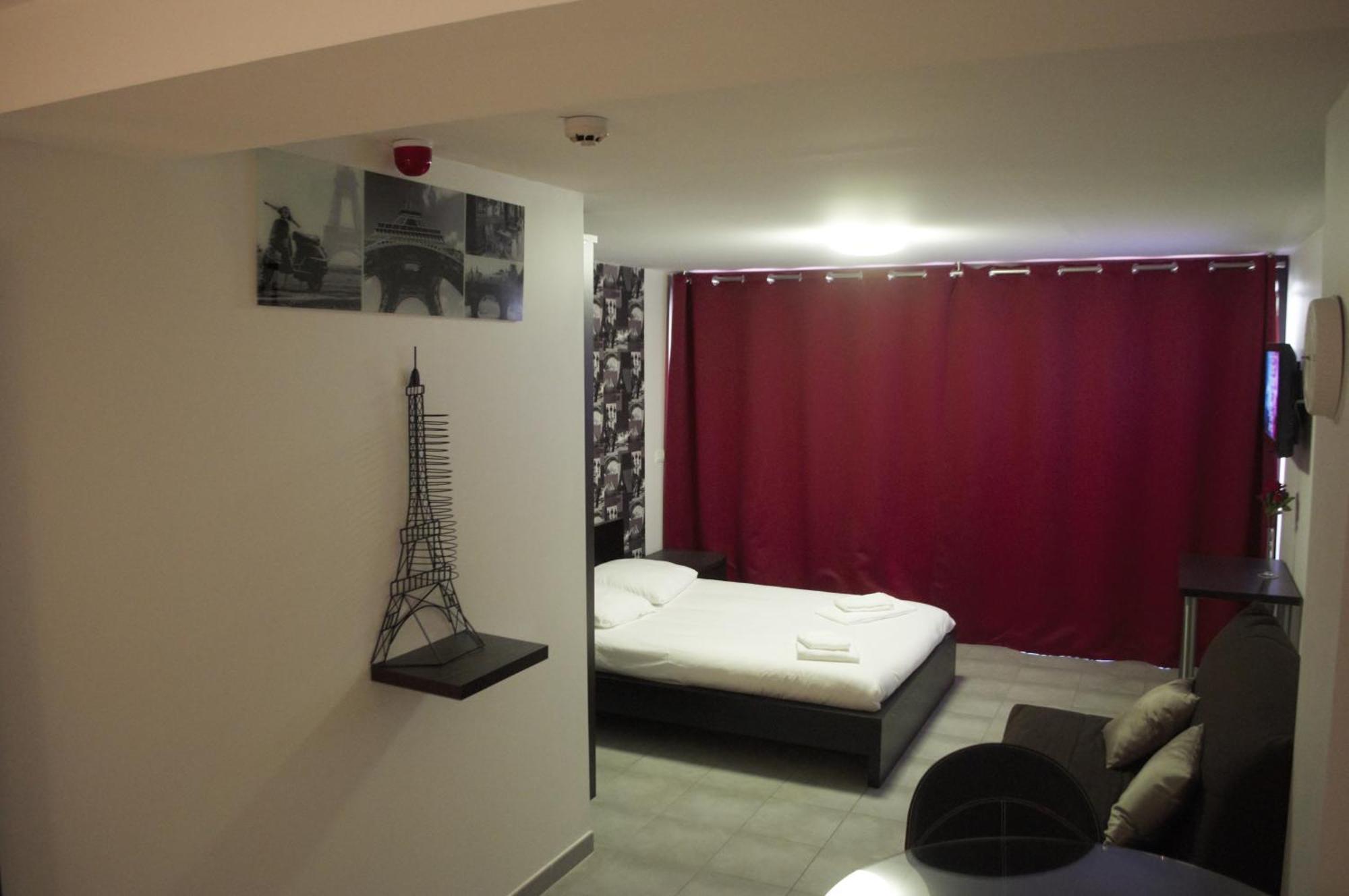 Residence Le Patricia Grenoble Room photo
